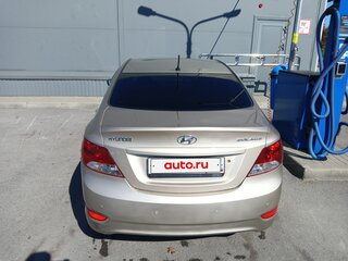 2011 Hyundai Solaris I, бежевый, 620000 рублей, вид 5