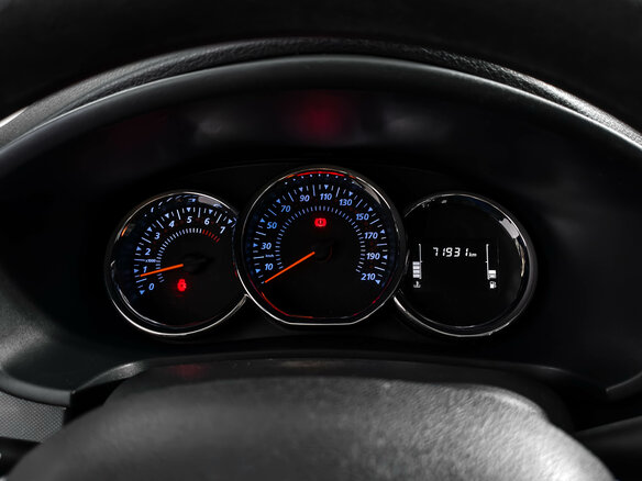 2021 Renault Logan Stepway II Рестайлинг, коричневый - вид 17
