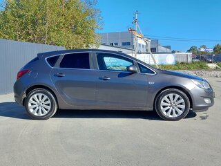 2011 Opel Astra J, серый, 649000 рублей, вид 4