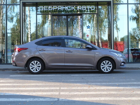 2018 Hyundai Solaris II, коричневый, 1135000 рублей, вид 4