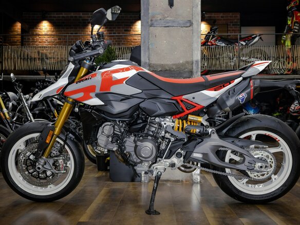 2026 Ducati Hypermotard, белый, 2650000 рублей - вид 4