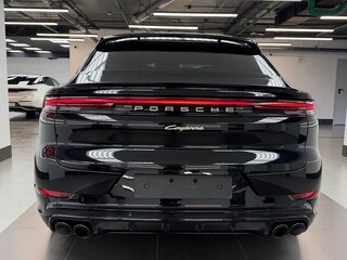 2025 Porsche Cayenne E-Hybrid Coupé III Рестайлинг, чёрный, 16000000 рублей, вид 5