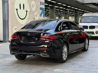 2020 Mercedes-Benz A-Класс 180 Long IV (W177), чёрный, 1690002 рублей, вид 3