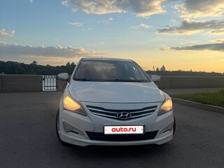 2015 Hyundai Solaris I Рестайлинг, белый, 650000 рублей, вид 2