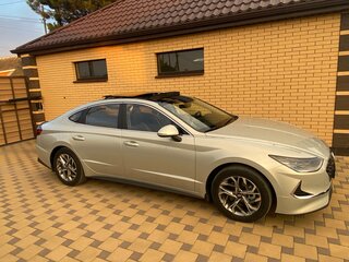 2022 Hyundai Sonata VIII (DN8), серый, 3000000 рублей, вид 4