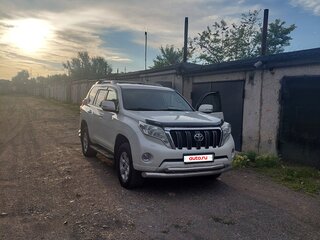 2013 Toyota Land Cruiser Prado 4-speed 150 Series Рестайлинг 1, белый, 3450000 рублей, вид 1