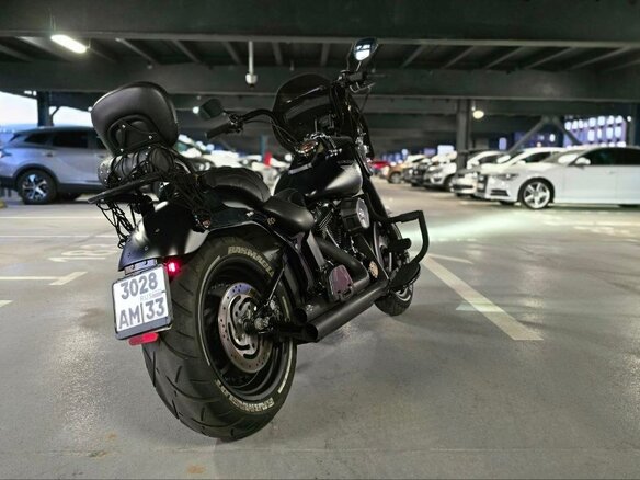 2007 Harley-Davidson Fat Boy, чёрный, 1100000 рублей - вид 4