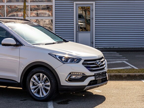 2017 Hyundai Santa Fe III Рестайлинг, белый, 1705000 рублей - вид 7