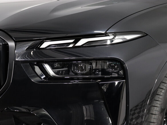 2026 BMW X7 40d I (G07) Рестайлинг, чёрный, 19250000 рублей - вид 8