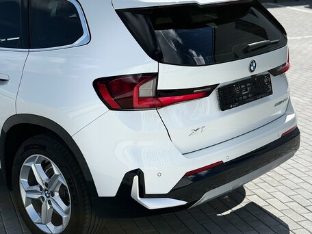 2025 BMW X1 Long 20Li sDrive III (U11/U12), белый, 3120000 рублей, вид 4
