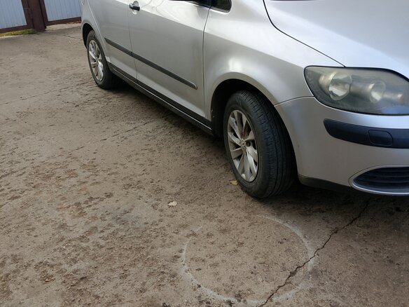 2006 Volkswagen Golf Plus I, серебристый - вид 2