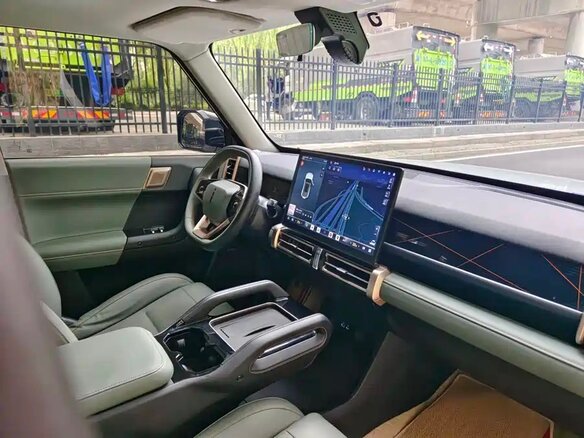 2024 iCar 03 50.63 kWh, белый, 3200000 рублей - вид 13