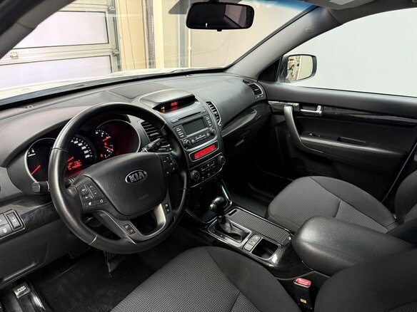 2019 Kia Sorento II Рестайлинг, белый, 2120000 рублей - вид 8