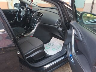 2010 Opel Astra J, чёрный, 750000 рублей, вид 5