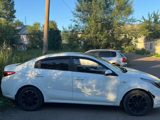 2017 Kia Rio IV, белый, 800000 рублей, вид 2