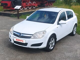 2011 Opel Astra H Рестайлинг, белый, 260000 рублей, вид 1