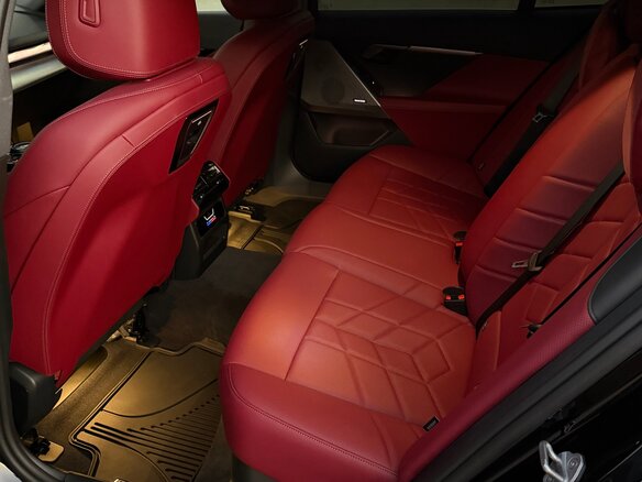 2025 BMW 5 серии Long 530Li VIII (G60/G61/G68), синий, 7700000 рублей - вид 19