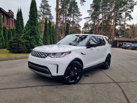 2025 Land Rover Discovery P300 V Рестайлинг, белый, 6590000 рублей, вид 3