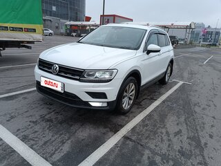 2017 Volkswagen Tiguan II, белый, 1599999 рублей, вид 2