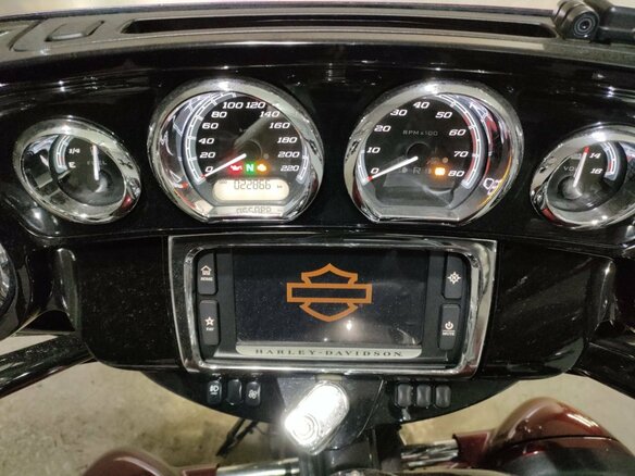 2017 Harley-Davidson Electra Glide, пурпурный, 1590000 рублей - вид 4