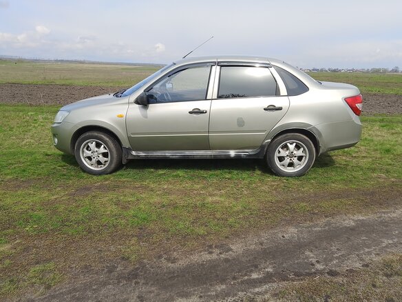 2012 Lada (ВАЗ) Granta I, серый, 420000 рублей - вид 7