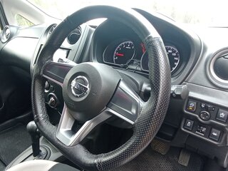 2017 Nissan Note II Рестайлинг, серебристый, 840000 рублей, вид 3