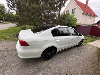 2011 Volkswagen Passat B7, белый, 800000 рублей, вид 4