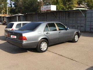 1993 Mercedes-Benz S-Класс 500 III (W140), серый, 2250000 рублей, вид 4