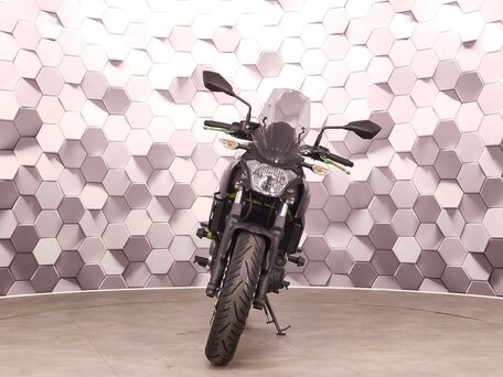 2017 Kawasaki Z 650, чёрный, 649000 рублей, вид 5