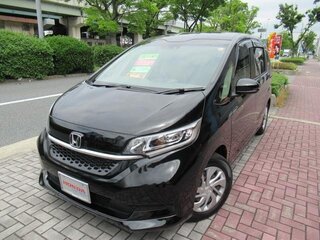 2023 Honda Freed II Рестайлинг, чёрный, 1200000 рублей, вид 2