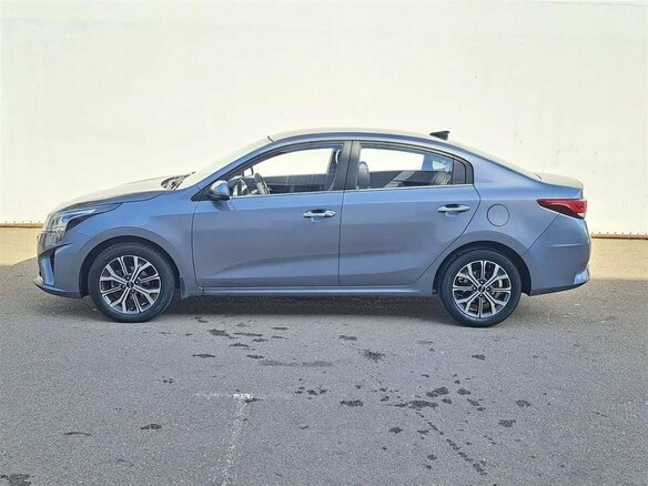 2020 Kia Rio IV Рестайлинг, серый - вид 7