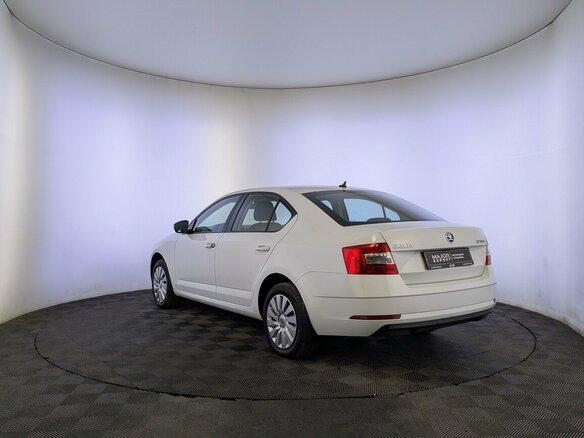 2020 Skoda Octavia III (A7) Рестайлинг, белый - вид 6
