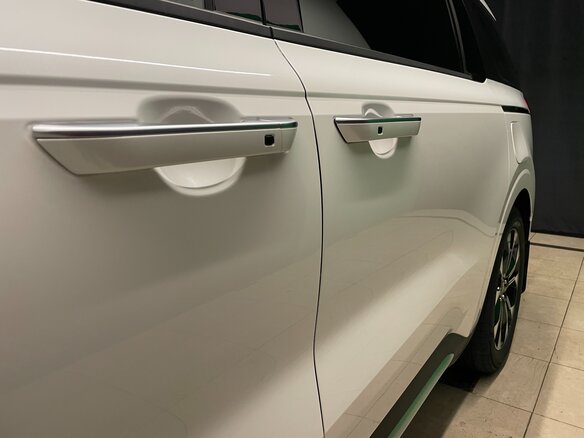 2022 Kia Carnival IV, белый, 3700000 рублей - вид 4