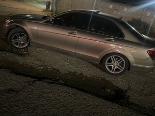 2007 Mercedes-Benz C-Класс 350 III (W204), бежевый, 750000 рублей, вид 3