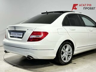 2013 Mercedes-Benz C-Класс 300 III (W204) Рестайлинг, белый, 1580000 рублей, вид 3