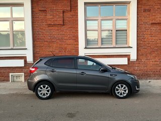 2013 Kia Rio 5-speed III, серый, 775000 рублей, вид 1