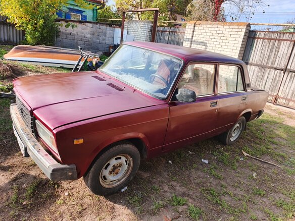 2007 Lada (ВАЗ) 2107, красный, 135000 рублей