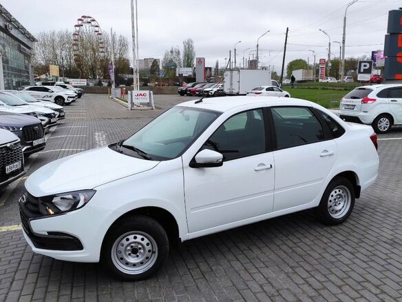 2026 Lada (ВАЗ) Granta I Рестайлинг, белый, 1218000 рублей - вид 7