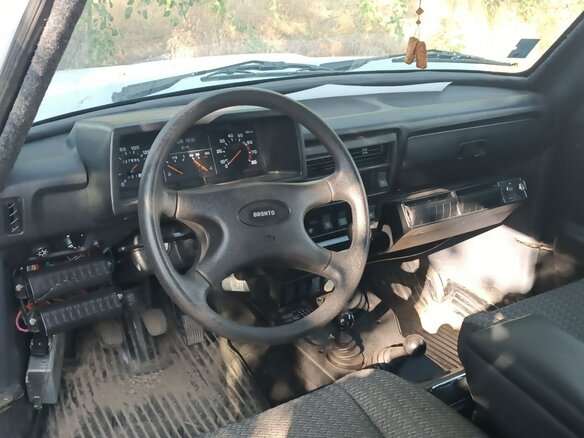 2003 Lada (ВАЗ) 2121 (4x4) I Рестайлинг, белый, 400000 рублей - вид 5