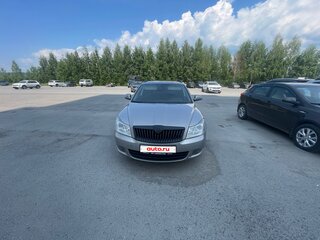 2011 Skoda Octavia Czech market II (A5) Рестайлинг, серый, 700000 рублей, вид 2