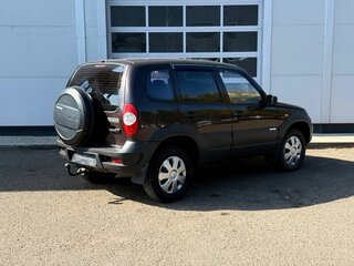 2011 Chevrolet Niva I Рестайлинг, коричневый, 400000 рублей, вид 5