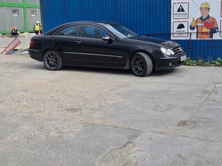 2004 Mercedes-Benz CLK-Класс 200 II (W209), чёрный, 900000 рублей, вид 2