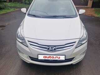 2015 Hyundai Solaris I Рестайлинг, бежевый, 720000 рублей, вид 1