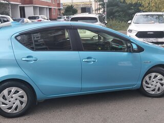 2016 Toyota Aqua I Рестайлинг, голубой, 900000 рублей, вид 3