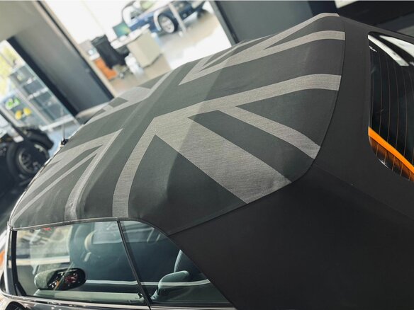 2025 Mini Cabrio Cooper S IV, серый, 6790000 рублей - вид 33