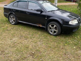 2004 Skoda Octavia I (A4) Рестайлинг, чёрный, 300000 рублей, вид 2
