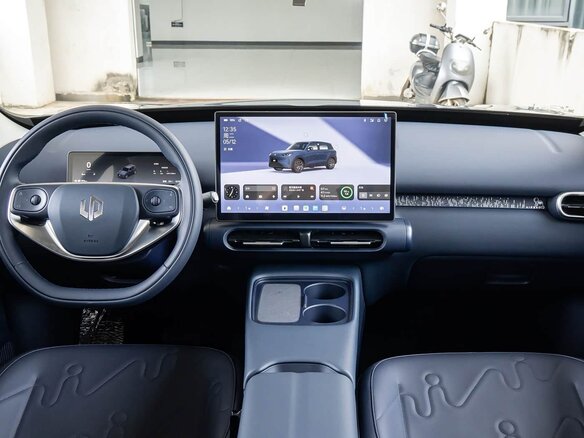 2026 Leapmotor A10 39.8 kWh, голубой, 1575055 рублей - вид 26