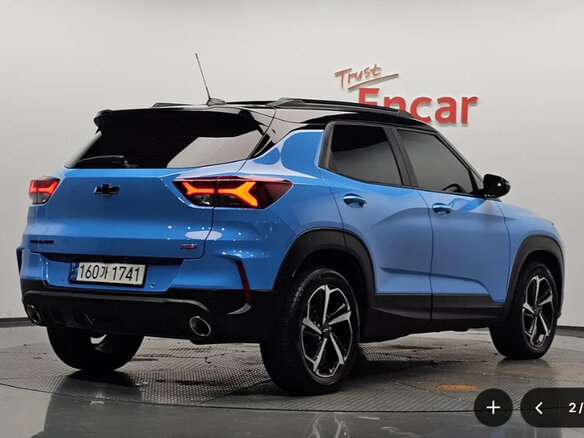 2022 Chevrolet TrailBlazer III, синий, 1450000 рублей - вид 2