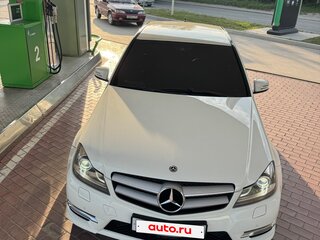 2011 Mercedes-Benz C-Класс 180 BlueEFFICIENCY III (W204) Рестайлинг, белый, 1750000 рублей, вид 2