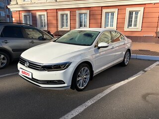 2017 Volkswagen Passat B8, белый, 2450000 рублей, вид 1